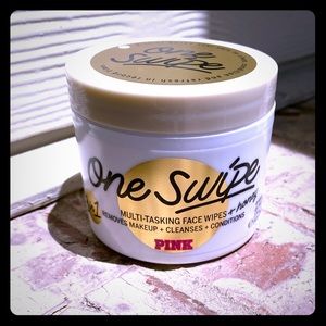 VS PINK One swipe face wipes